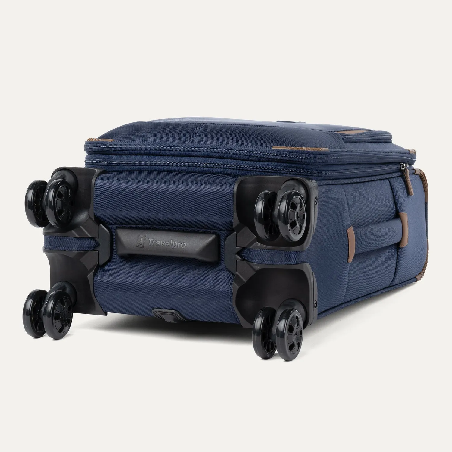 Crew™ Classic Compact Carry-On / Large Check-In Luggage Set