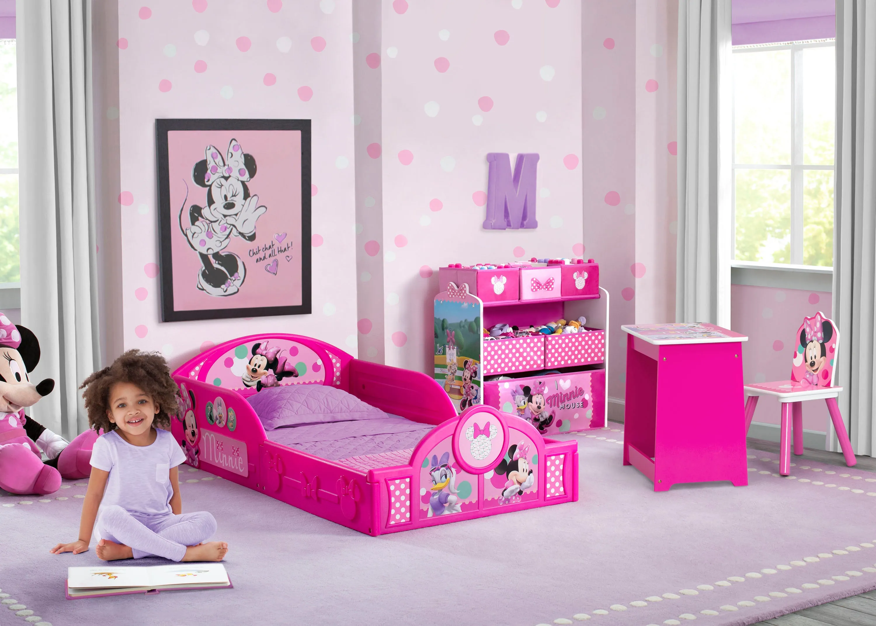 Minnie Mouse 4-Piece Room-in-a-Box Bedroom Set - Includes Toddler Bed, Toy Bin & Desk with Chair